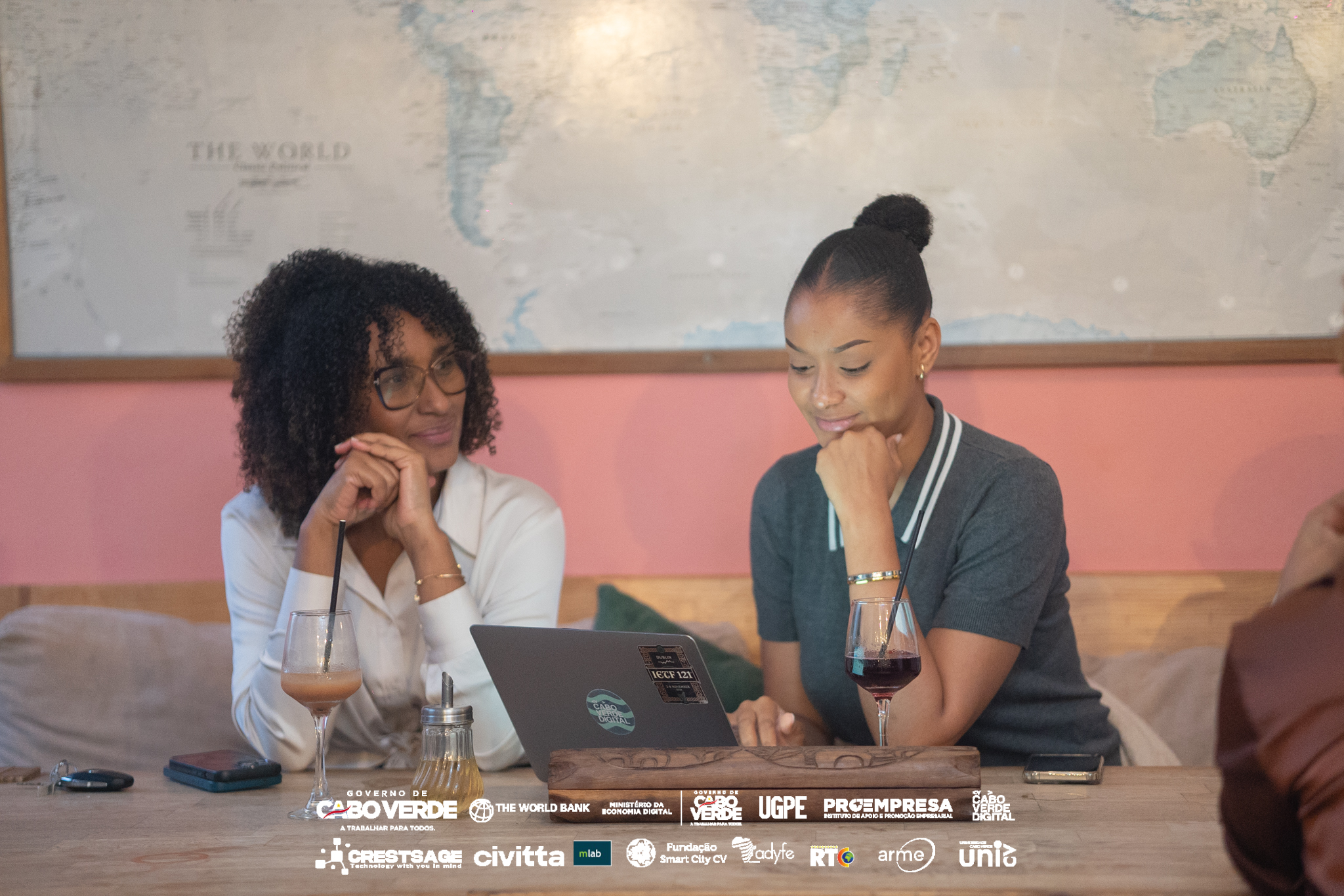 She Dreams, She Builds